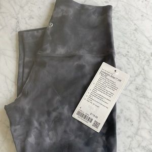 Lululemon Align 25” HR Pant size 4 in diamond dye pitch grey